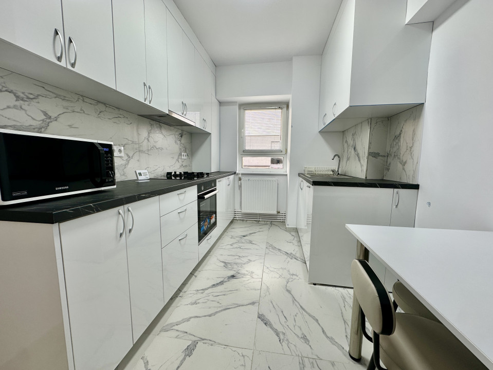 Apartament modern, renovat, 3 camere, zona spitalului de recuperare, Zorilor