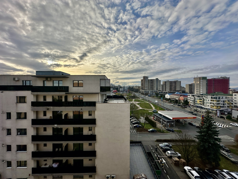 Apartament modern, renovat, 3 camere, zona spitalului de recuperare, Zorilor