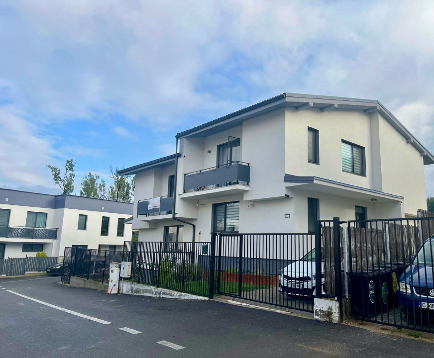 Duplex cu 3 dormitoare și curte proprie  în Florești-zona Tăuți