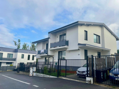 Duplex cu 3 dormitoare și curte proprie  în Florești-zona Tăuți