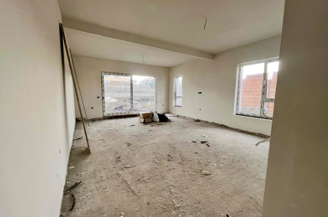 Duplex cu 2 terase și priveliște panoramică asupra Floreștiului-zona Tăuți