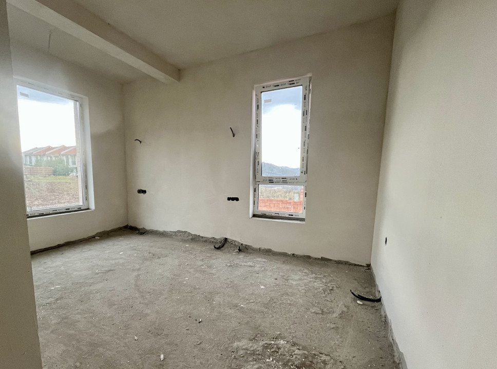 Duplex cu 2 terase și priveliște panoramică asupra Floreștiului-zona Tăuți