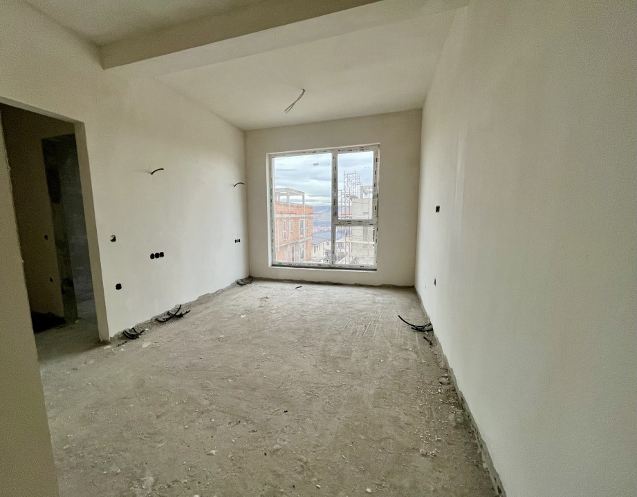 Duplex cu 2 terase și priveliște panoramică asupra Floreștiului-zona Tăuți