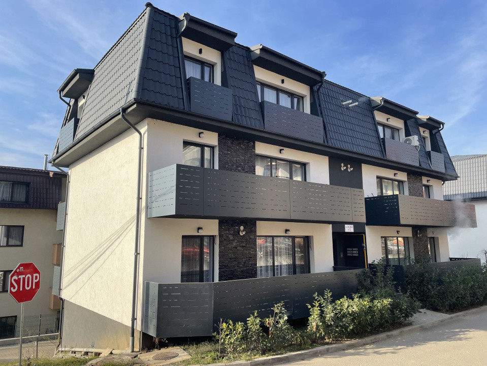 Prima închiriere 3 camere, 2 balcoane,  garaj și boxă