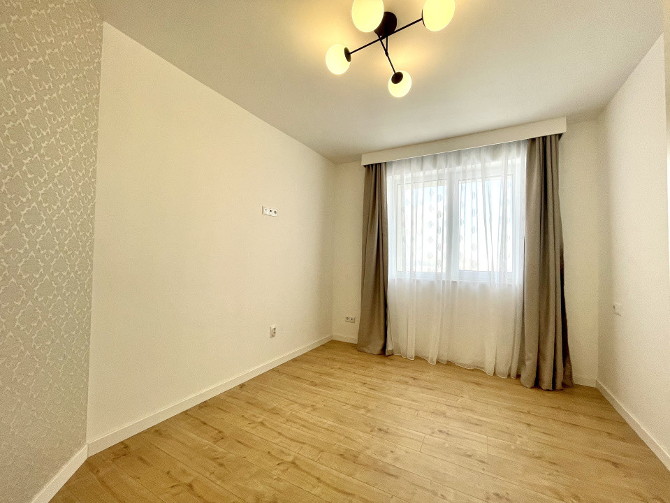 Prima închiriere 3 camere pe Alecu Russo