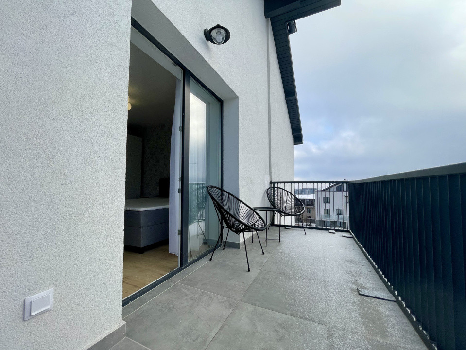 Prima închiriere 3 camere pe Alecu Russo