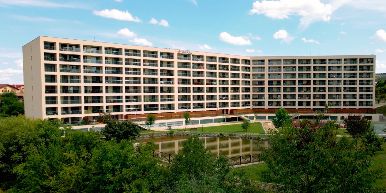 Apartament ultrafinisat cu 3 camere, 2 băi și parcare în Viva City