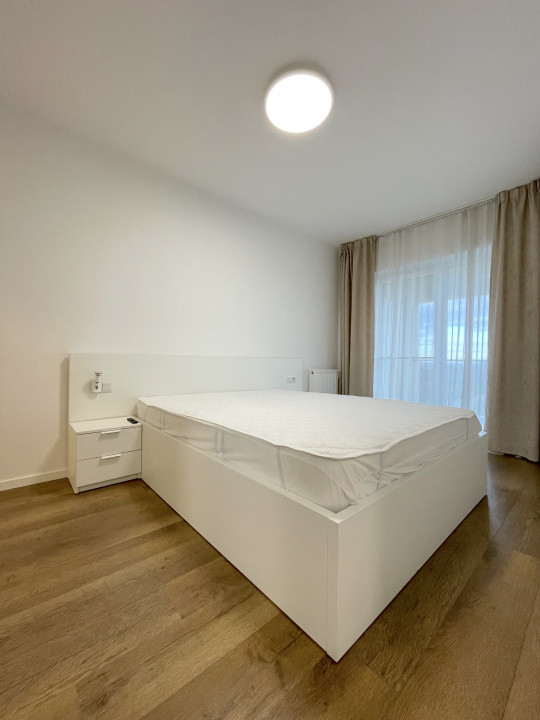 Apartament ultrafinisat cu 3 camere, 2 băi și parcare în Viva City