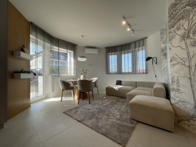 Apartament ultrafinisat de 3 camere la prima închiriere!