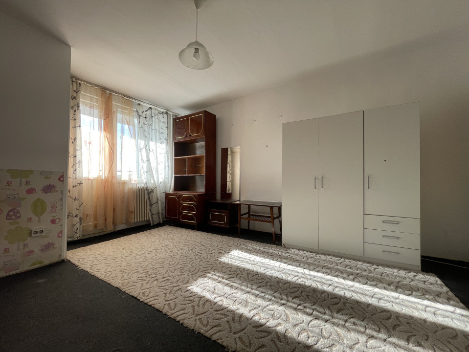 Garsonieră 28mp decomandată și balcon lângă Big
